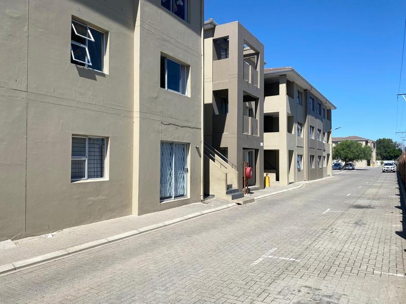 To Let 1 Bedroom Property for Rent in Thornton Western Cape